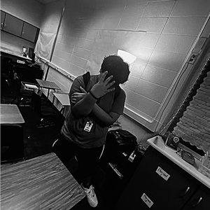 Meet your Posher, Anias